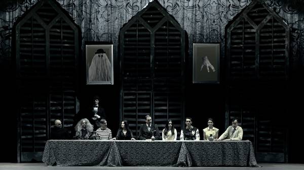 La Famiglia Addams: Un Musical d'Altri Tempi Arriv...