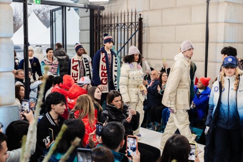 Milano – Sport e moda in passerella: la prima sf...